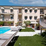 Hotell Al Sole 3*